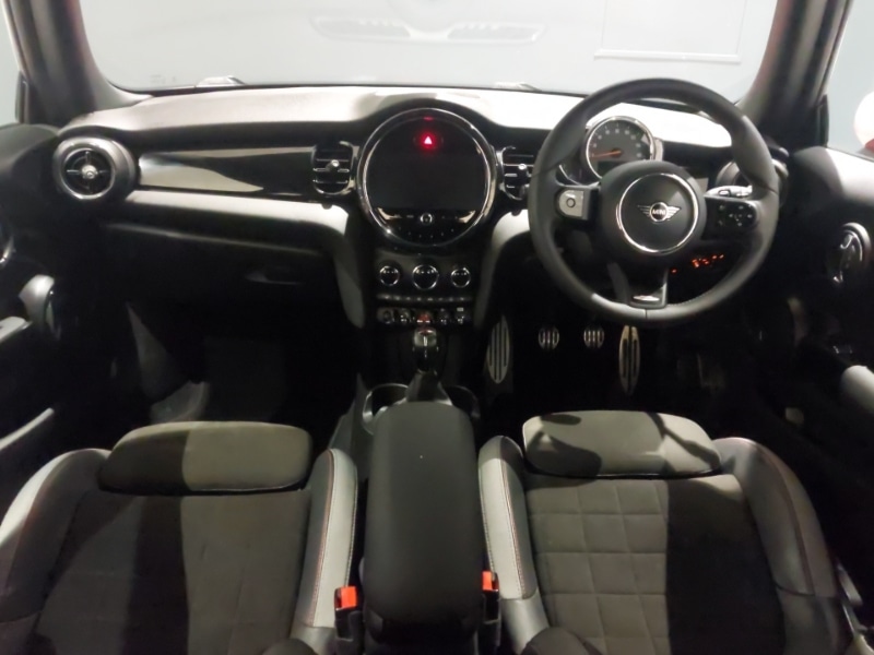 Used MINI Hatch 2022 for sale - 76822263: Photo 2