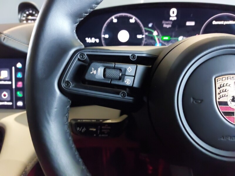 Used Porsche Taycan 2023 for sale - 78211371: Photo 10