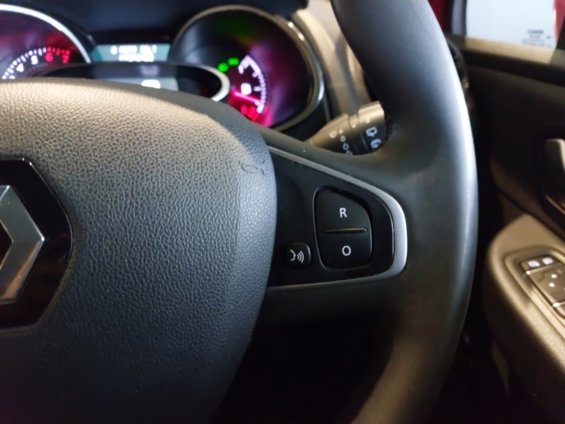 Used Renault Clio 2018 for sale - 76358703: Photo 11