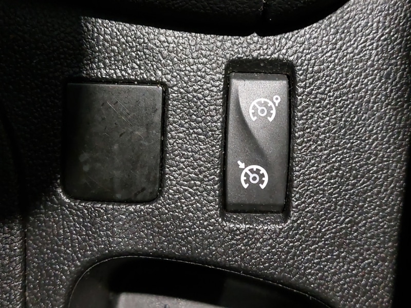 Used Renault Clio 2018 for sale - 76358703: Photo 14