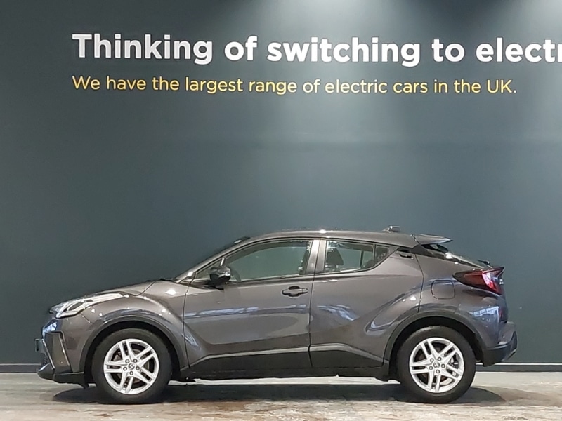 Used Toyota C-HR 2022 for sale - 77352603: Photo 4