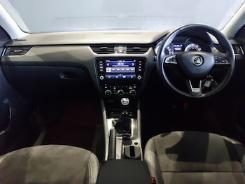 Used Skoda Octavia 2018 for sale - 77343154: Photo