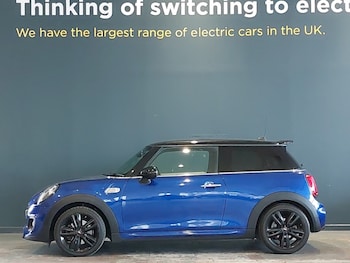 Used MINI Hatch 2019 for sale - 76533143: Photo