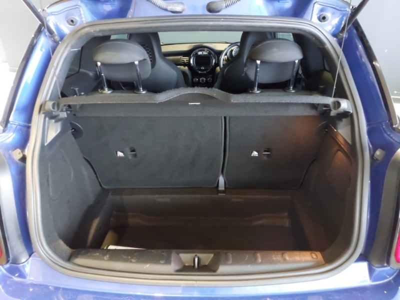 Used MINI Hatch 2019 for sale - 76533143: Photo 8