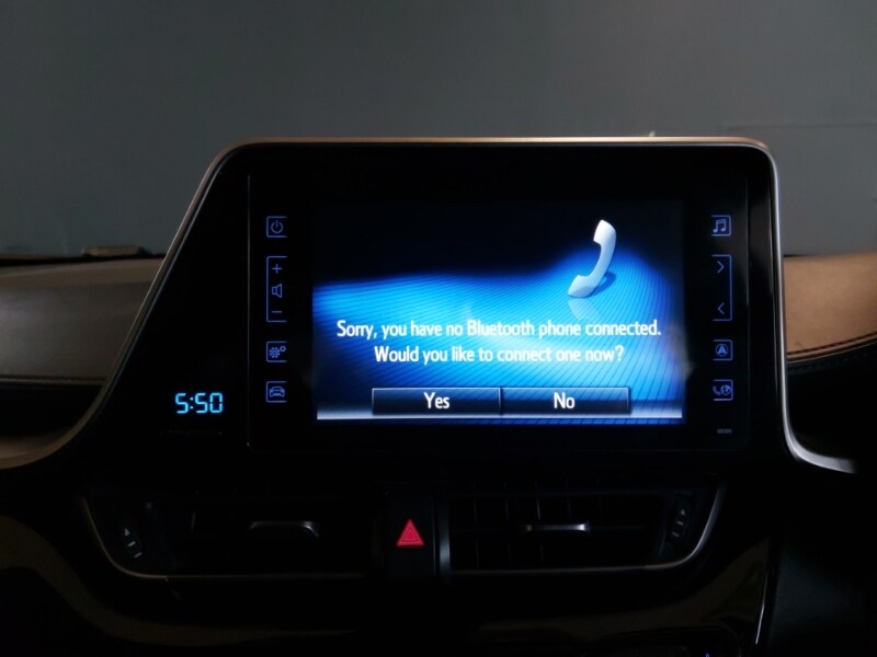 Used Toyota C-HR 2019 for sale - 78126090: Photo 14