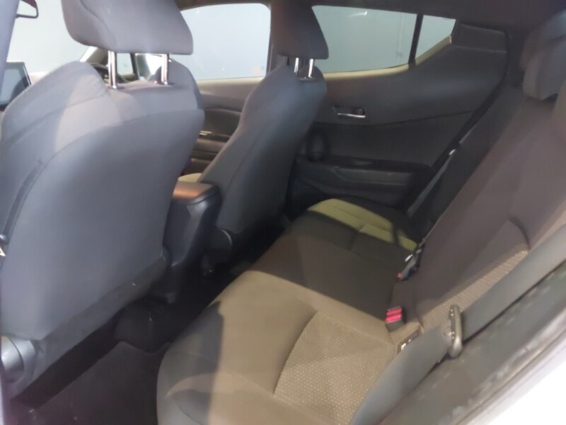 Used Toyota C-HR 2019 for sale - 78126090: Photo 6