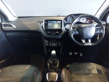 Used Peugeot 2008 2018 for sale - 78202714: Photo