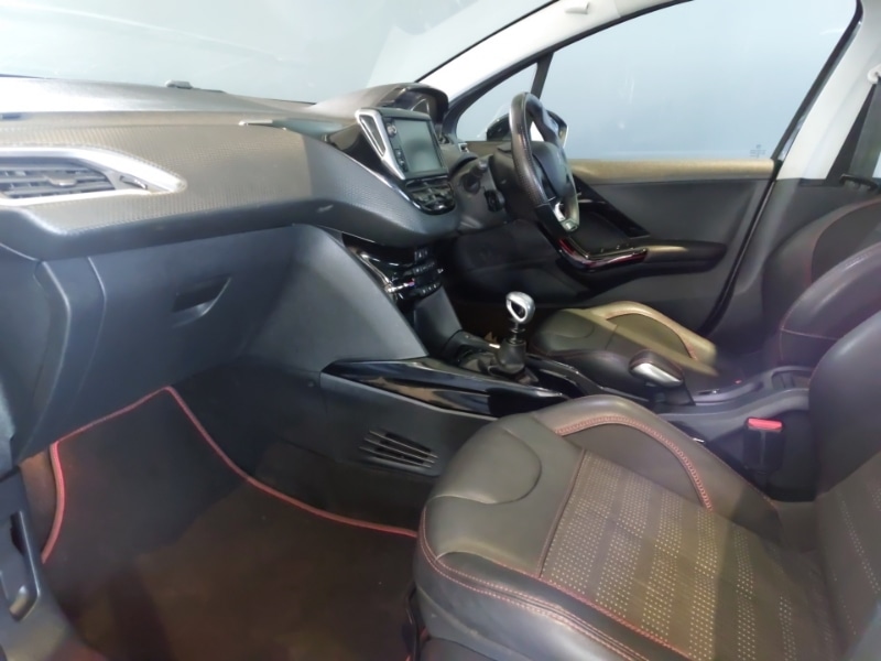 Used Peugeot 2008 2018 for sale - 78202714: Photo 5