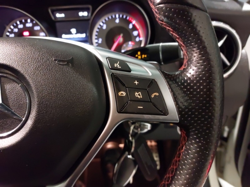 Used Mercedes-Benz GLA 2015 for sale - 76583505: Photo 11