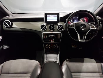 Used Mercedes-Benz GLA 2015 for sale - 76583505: Photo