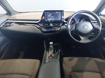 Used Toyota C-HR 2022 for sale - 75599799: Photo