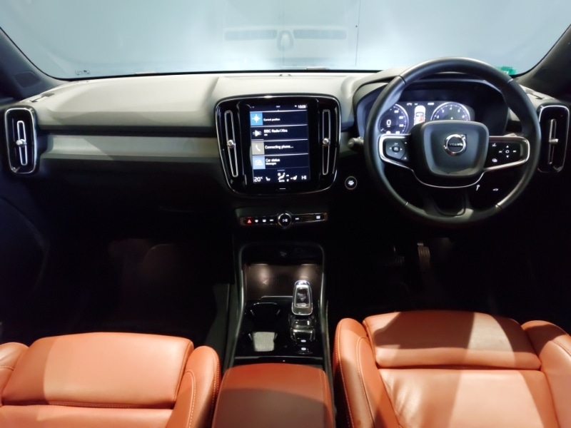 Used Volvo XC40 2021 for sale - 76579489: Photo 2