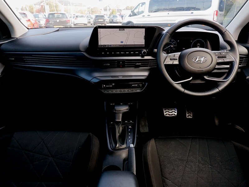 Used Hyundai BAYON 2024 for sale - 76639386: Photo 2