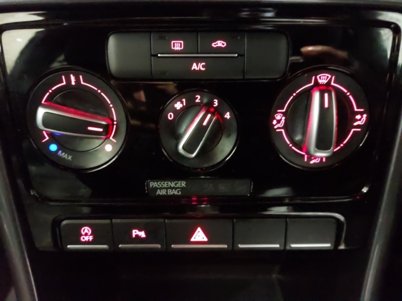 Used Volkswagen Beetle 2017 for sale - 76537023: Photo 16