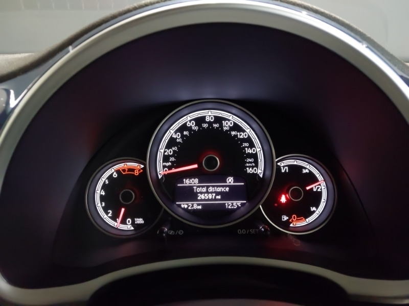 Used Volkswagen Beetle 2017 for sale - 76537023: Photo 18