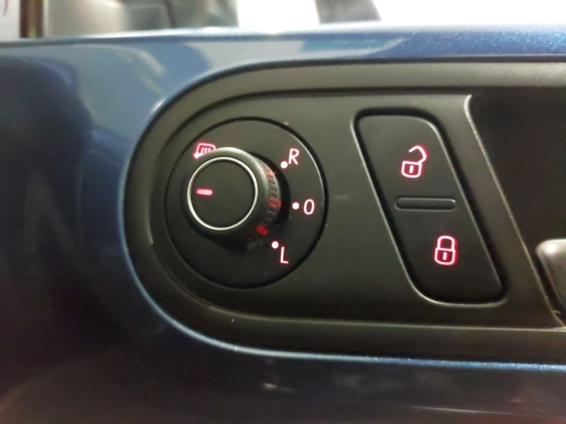 Used Volkswagen Beetle 2017 for sale - 76537023: Photo 19