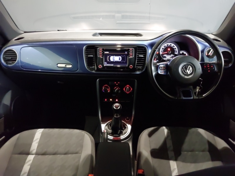 Used Volkswagen Beetle 2017 for sale - 76537023: Photo 2