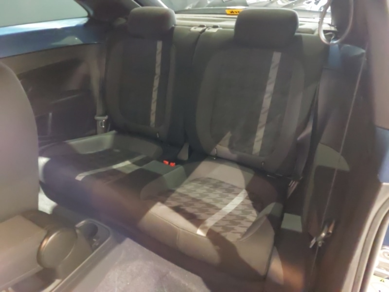 Used Volkswagen Beetle 2017 for sale - 76537023: Photo 6