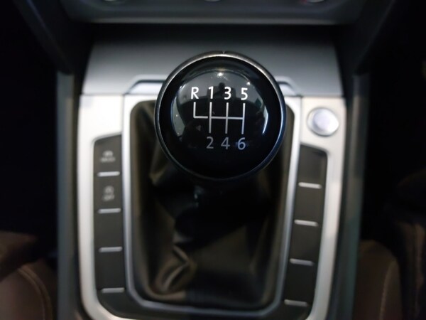 Used Volkswagen Passat 2015 for sale - 76188367: Photo 16