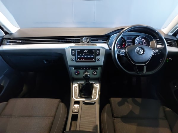 Used Volkswagen Passat 2015 for sale - 76188367: Photo 2