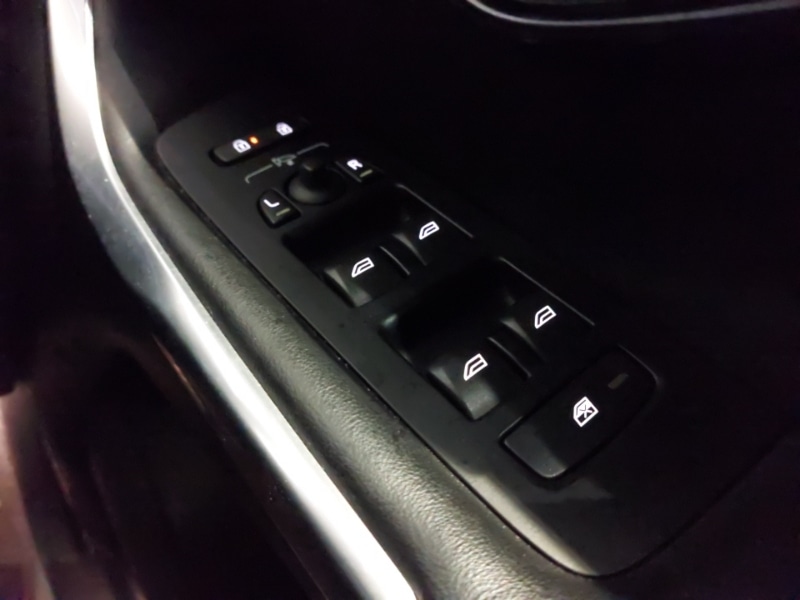 Used Volvo V40 2019 for sale - 76455748: Photo 19