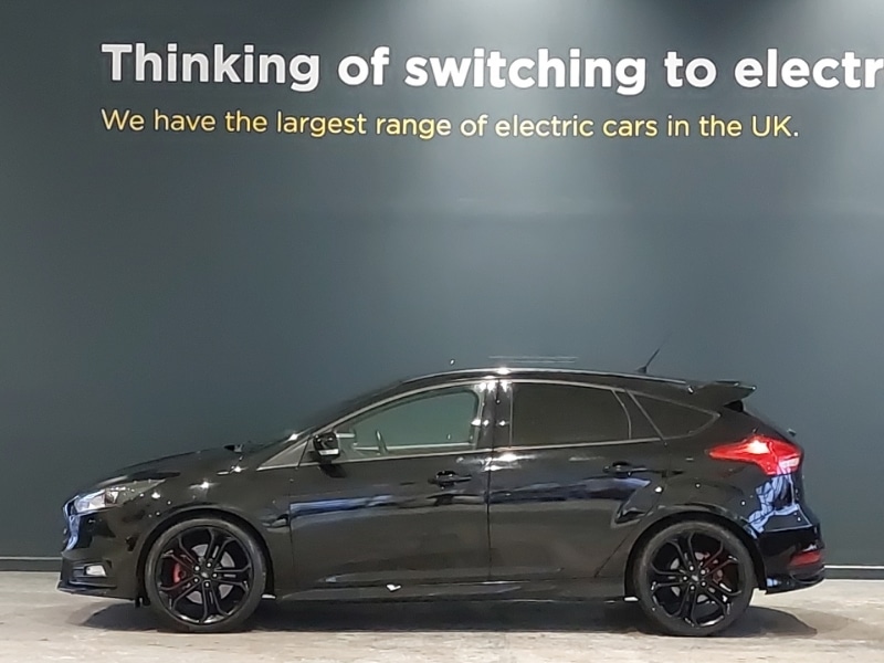 Used Ford Focus 2017 for sale - 77329828: Photo 4