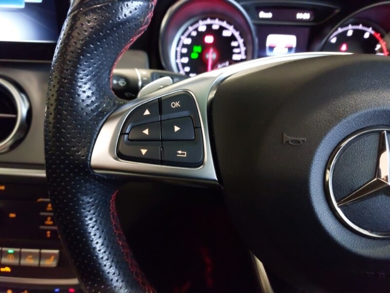 Used Mercedes-Benz GLA 2020 for sale - 76464857: Photo 10