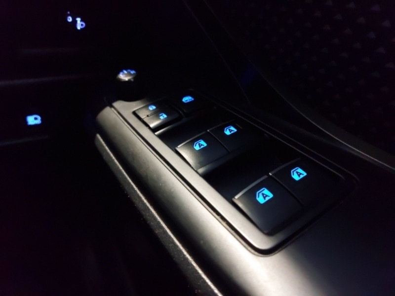 Used Toyota C-HR 2018 for sale - 76403747: Photo 19