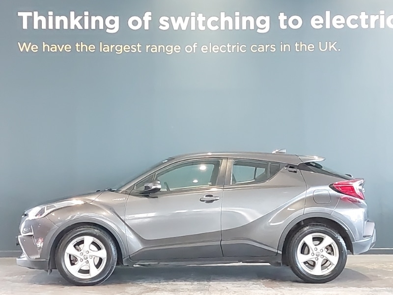 Used Toyota C-HR 2018 for sale - 76403747: Photo 4