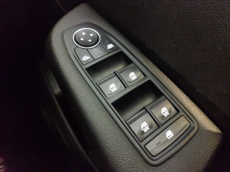 Used Renault Clio 2023 for sale - 78040676: Photo 18