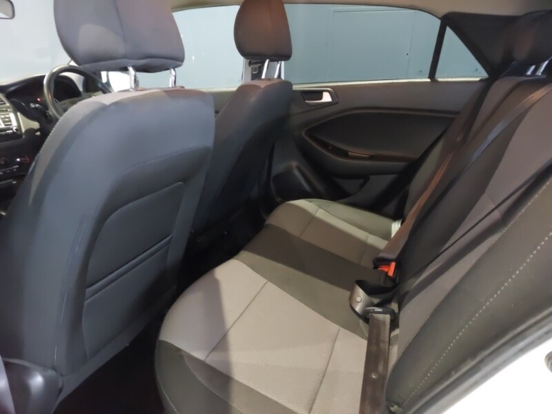 Used Hyundai i20 2016 for sale - 76556623: Photo 6