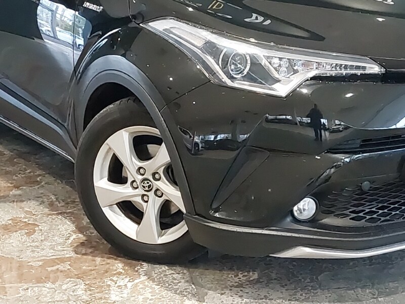 Used Toyota C-HR 2018 for sale - 76543439: Photo 9