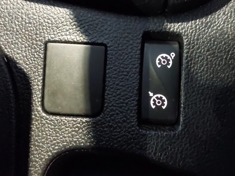 Used Renault Clio 2016 for sale - 76628637: Photo 17