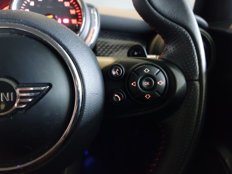 Used MINI Hatch 2018 for sale - 76354408: Photo 11