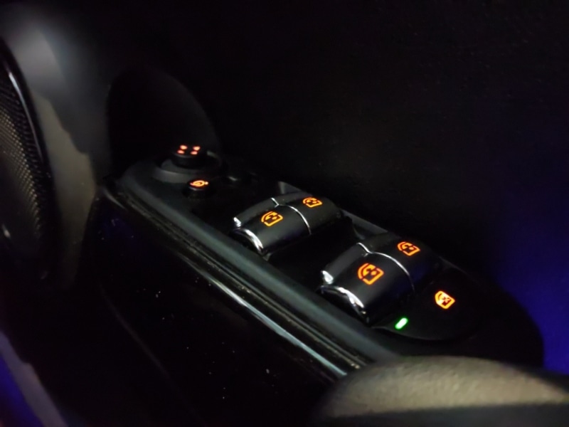 Used MINI Hatch 2018 for sale - 76354408: Photo 18