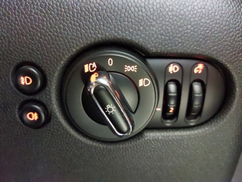 Used MINI Hatch 2018 for sale - 76354408: Photo 19