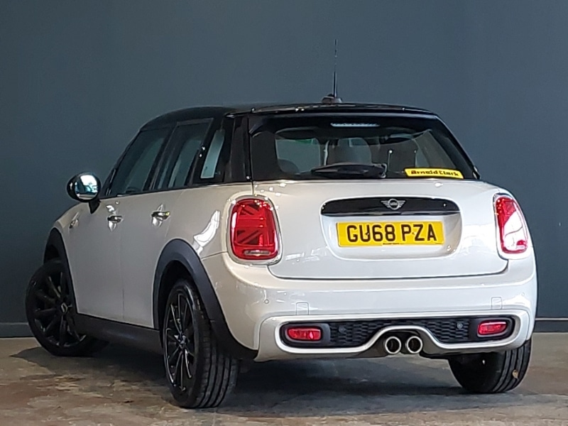 Used MINI Hatch 2018 for sale - 76354408: Photo 3