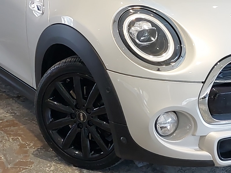 Used MINI Hatch 2018 for sale - 76354408: Photo 9
