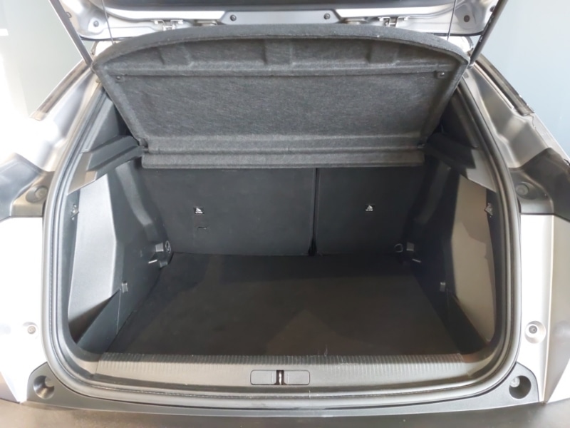 Used Peugeot 2008 2021 for sale - 76343305: Photo 8