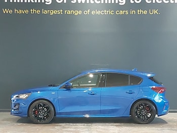 Used Ford Focus 2023 for sale - 76301861: Photo 4