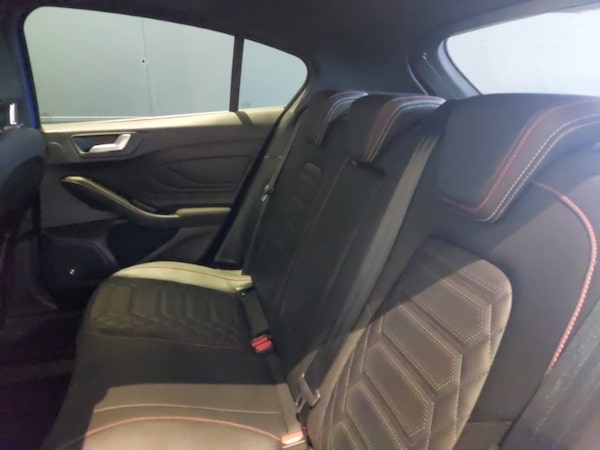 Used Ford Focus 2023 for sale - 76301861: Photo 6