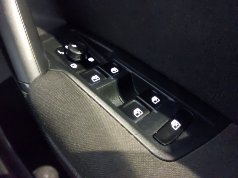 Used Volkswagen Tiguan 2018 for sale - 78079690: Photo 18