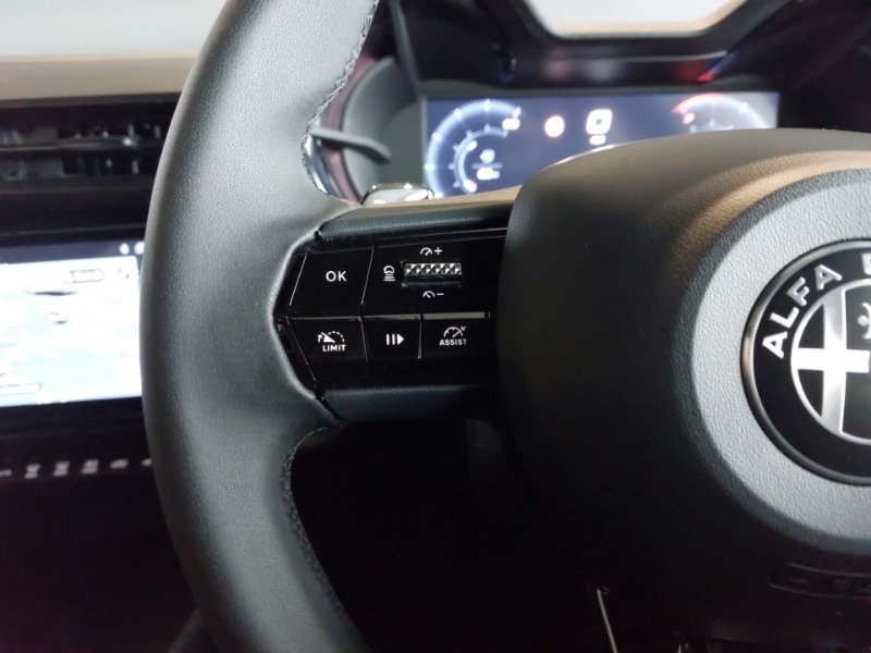 Used Alfa Romeo Junior 2025 for sale - 77663977: Photo 10