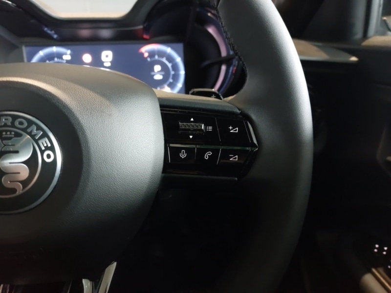 Used Alfa Romeo Junior 2025 for sale - 77663977: Photo 11