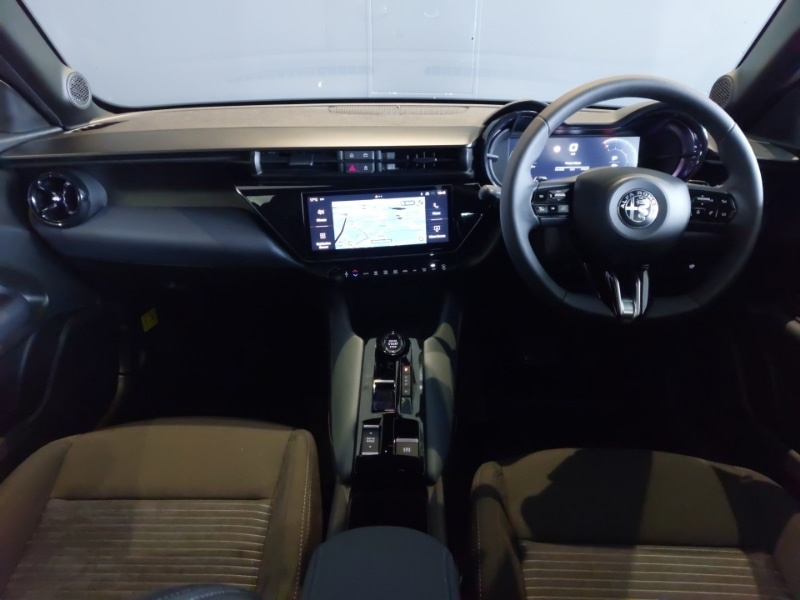 Used Alfa Romeo Junior 2025 for sale - 77663977: Photo 2