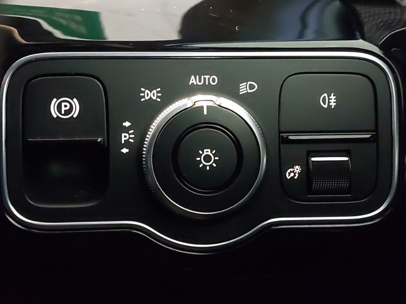 Used Mercedes-Benz A-Class 2020 for sale - 76354396: Photo 18