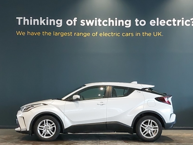 Used Toyota C-HR 2022 for sale - 77371173: Photo 4