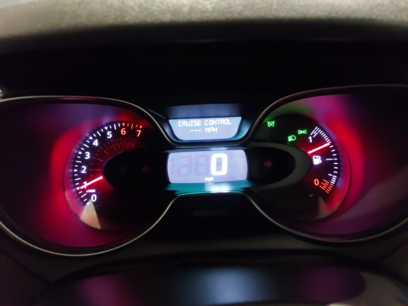 Used Renault Captur 2017 for sale - 77439389: Photo 18