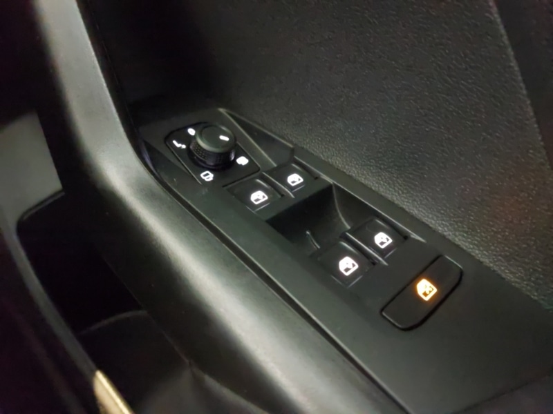 Used Volkswagen T-Cross 2021 for sale - 77466667: Photo 18