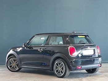 Used MINI Hatch 2023 for sale - 79298638: Photo